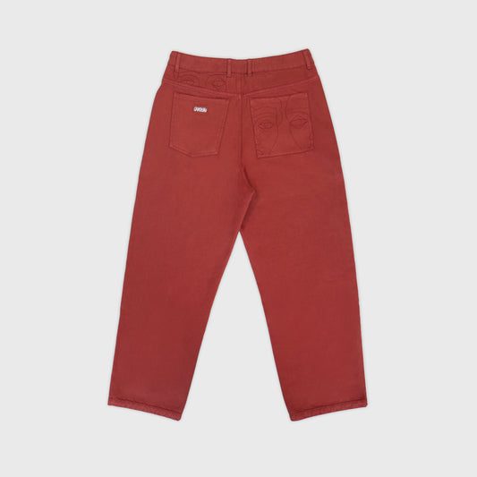 Pantalon 4P en coton brique avec détails de broderies ton sur ton au dos et vignette signature. Atelier Chazeau, marque française de streetwear premium mixte.