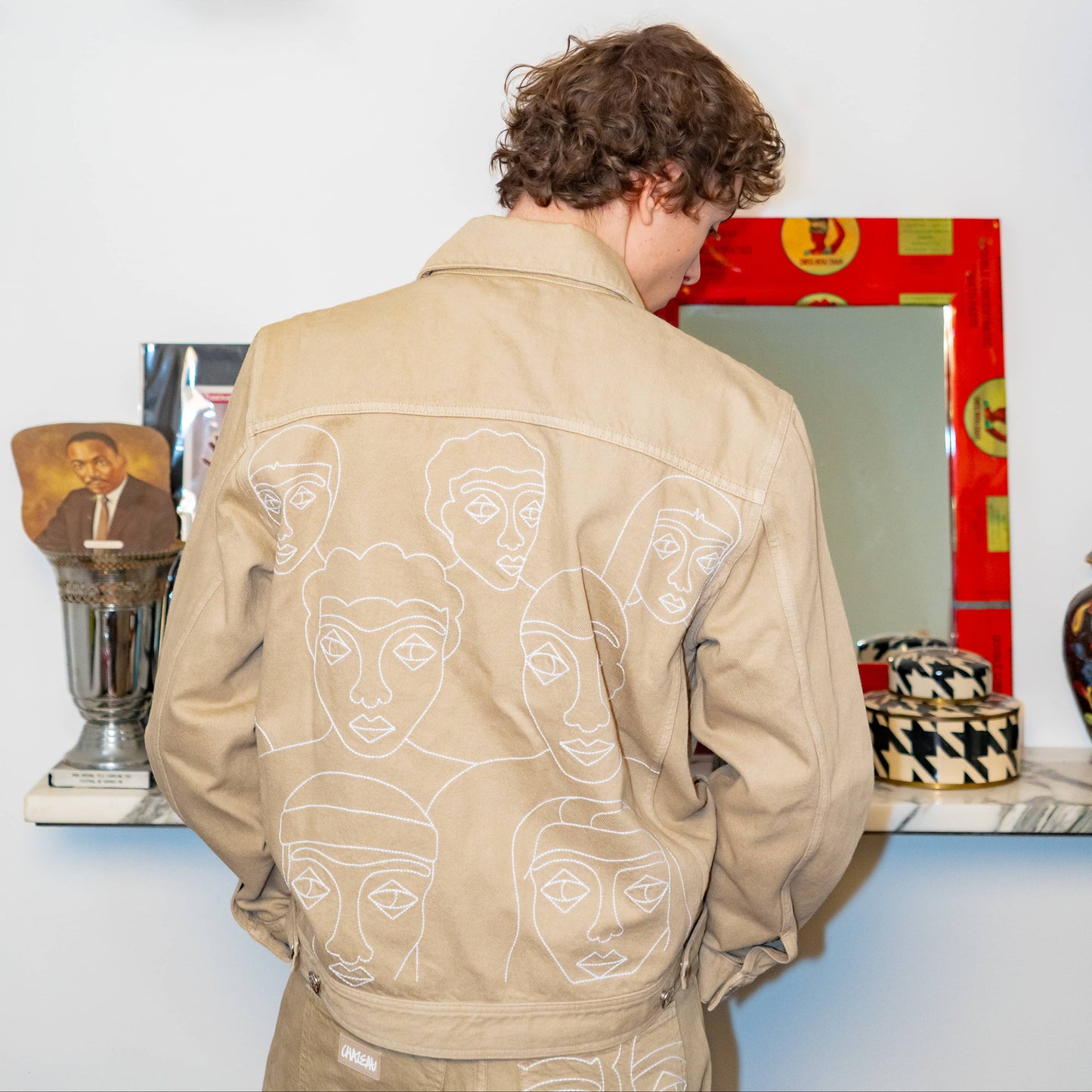 Veste beige de la collection "Autrui" Toile 100% coton et garment dyed