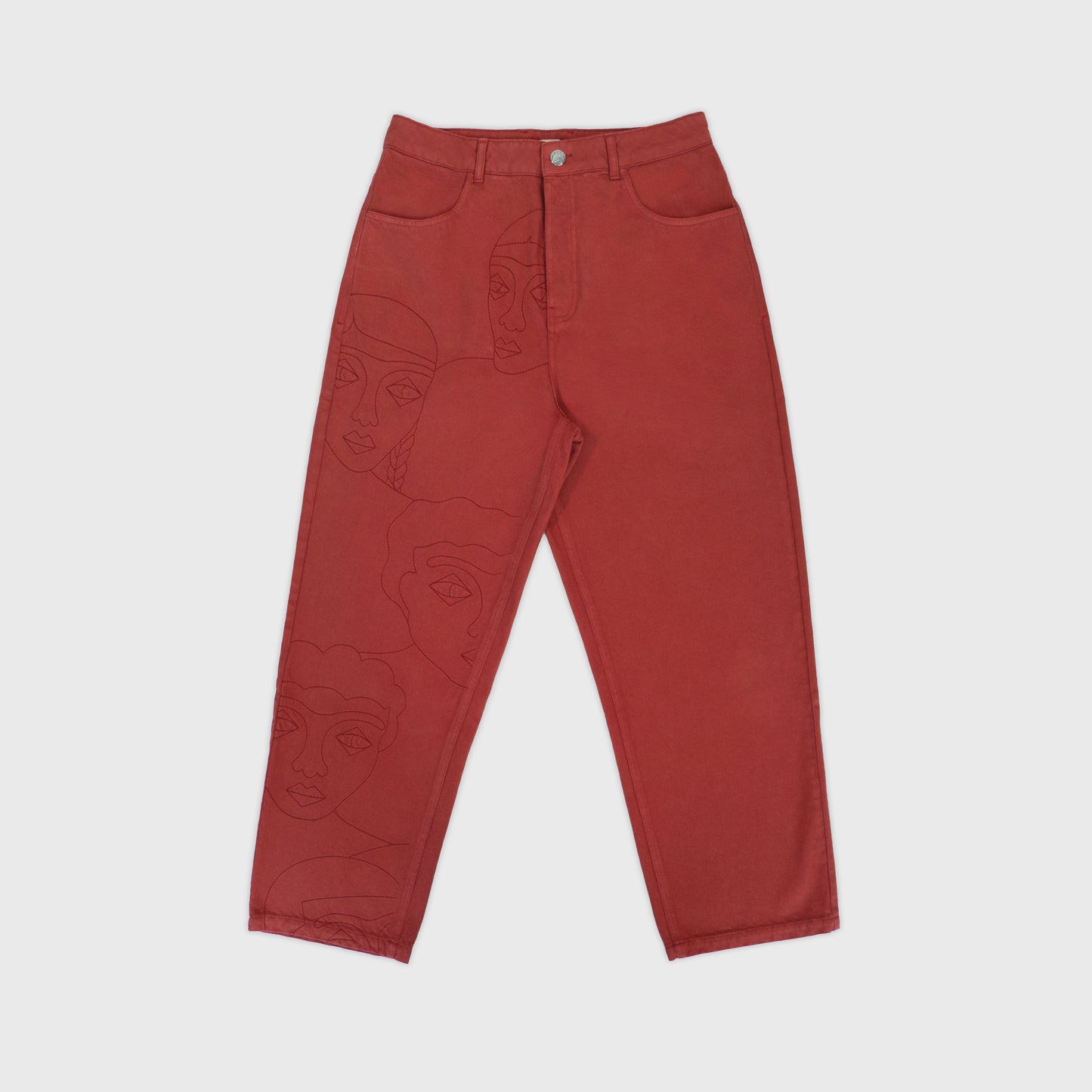 Pantalon 4P en coton brique 100%, coupe droite structurée avec broderies ton sur ton sur la jambe. Atelier Chazeau, marque française de streetwear premium mixte.