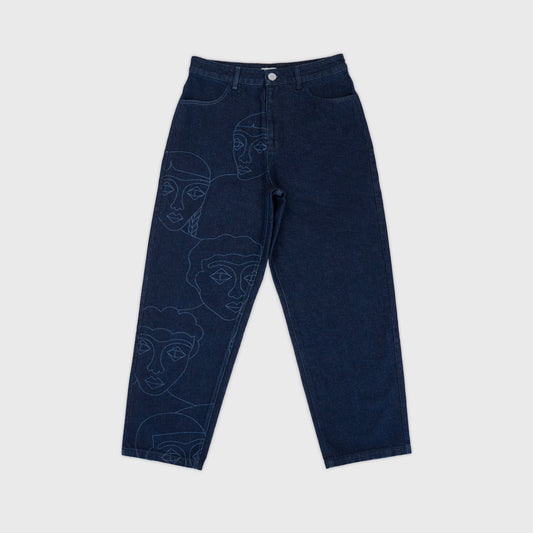 Pantalon 4P en denim indigo 100% coton avec impression laser haute définition sur la jambe. Atelier Chazeau, marque française de streetwear premium mixte.