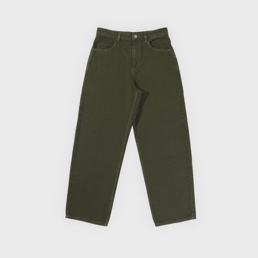 Pantalon 4P avec dessin imprimé au laser haute définition sur tout le dos du pantalon.
Toile 100% coton teint en pièce.
Surpiqûres gros fil ton sur ton.