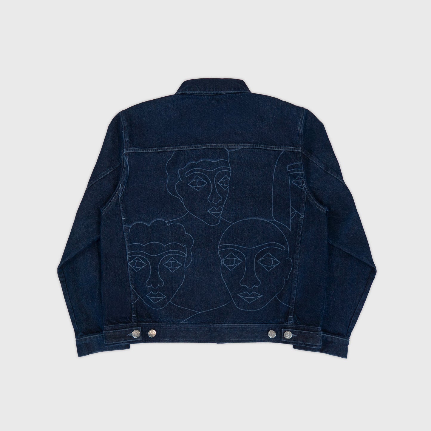 Veste trucker denim indigo avec grande impression laser haute définition au dos. Atelier Chazeau, marque française de streetwear premium mixte.